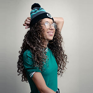 Camiseta Verde com Boné